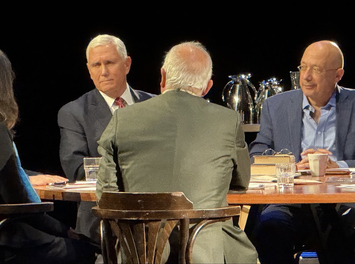 Mike_Pence's tweet image. Honored to be a part of the Nexus Conference 2025 in #Amsterdam this weekend. Thanks to everyone who turned out for the warm welcome to the Netherlands!🇺🇸🇳🇱 nexus-instituut.nl/en/