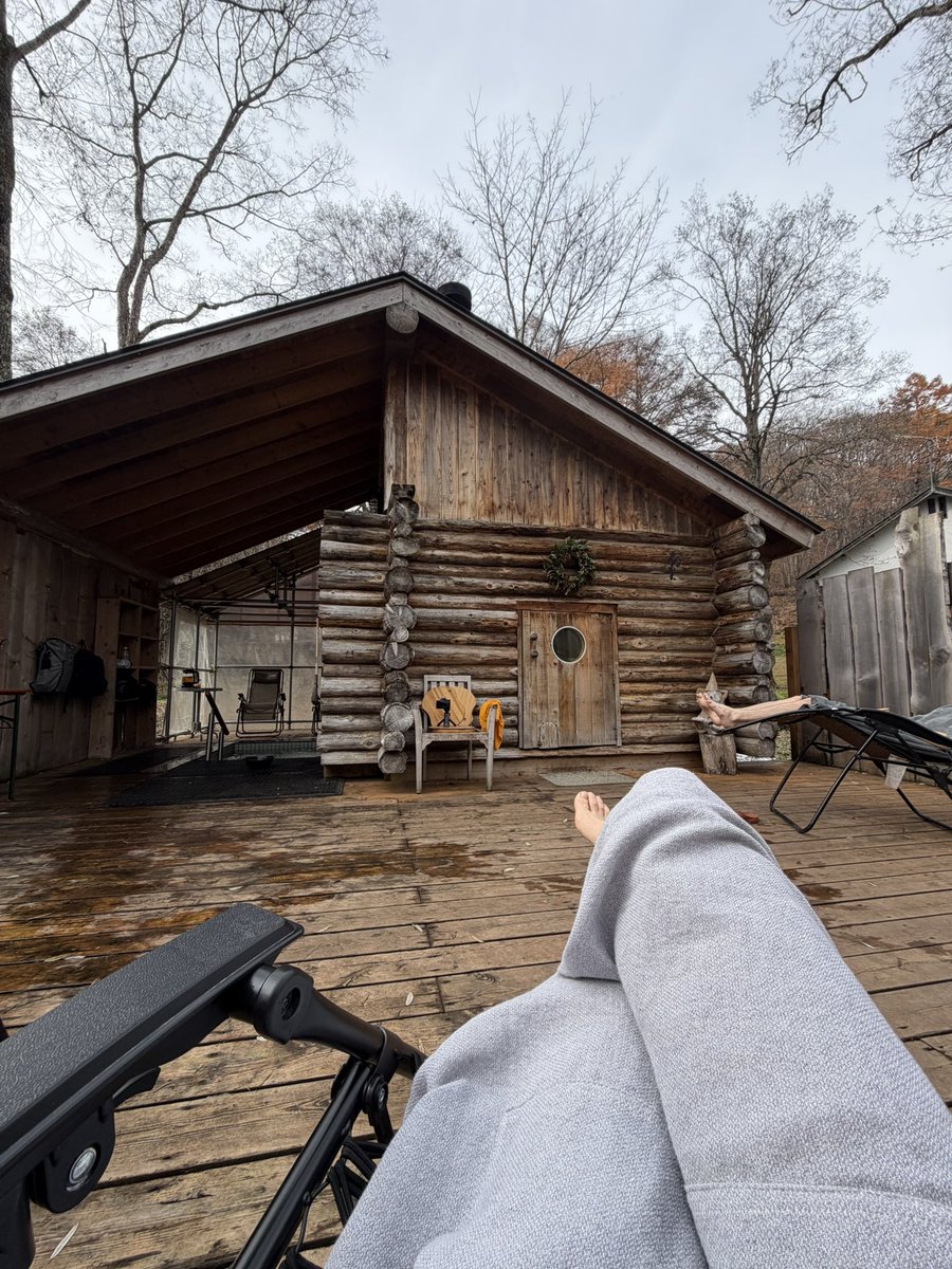 succhanal__09's tweet image. 念願のThe Sauna🪵