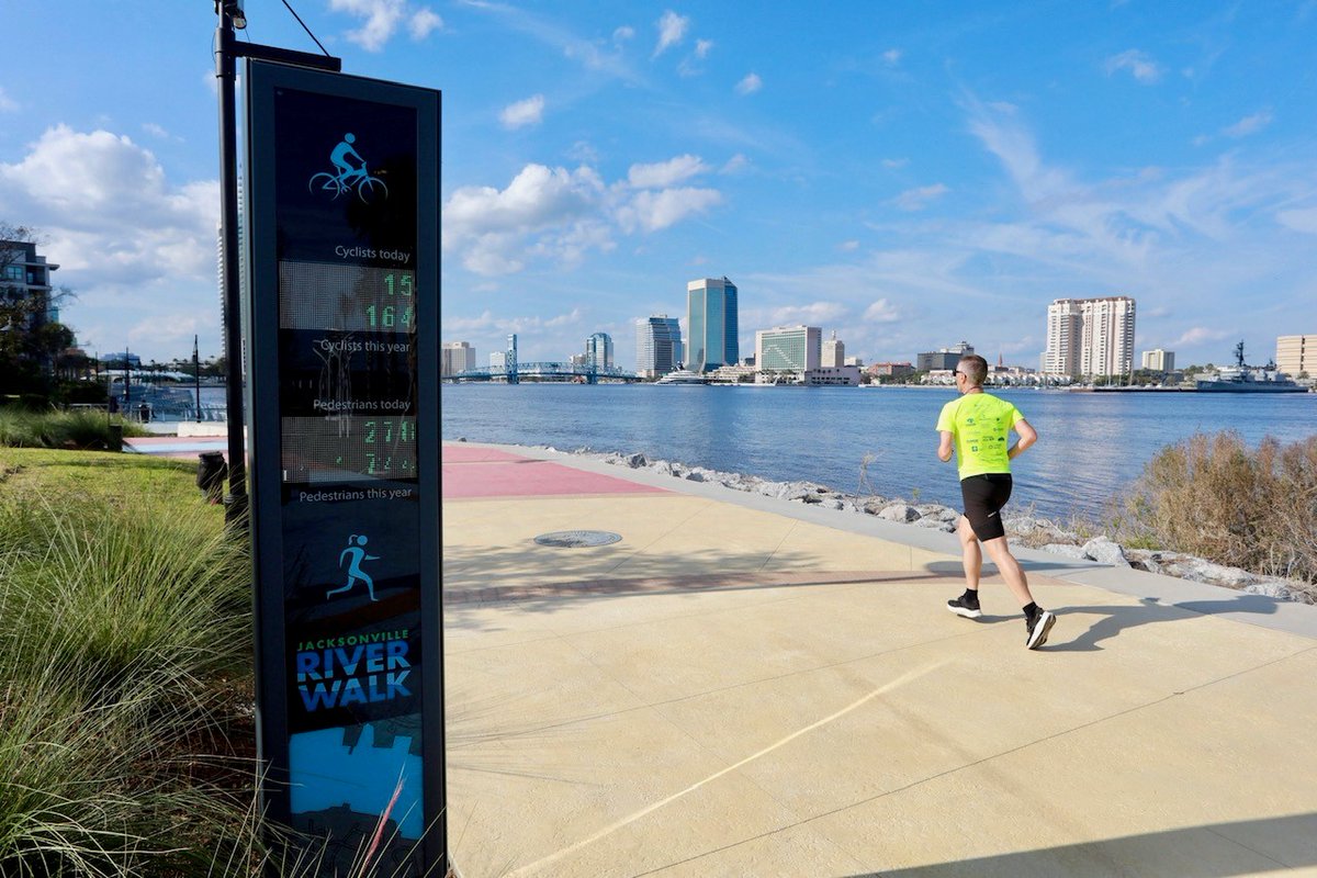 CityofJax's tweet image. RiversEdge Park is now open! 🌳🛝 Located on the Southbank at 2010 Prudential Drive, the newest @jaxparks features 4 parks in 1 with a new playground, cooling misters, an outdoor gym, marsh boardwalk, and a continuous river walk to Friendship Fountain.

riversedgejax.com
