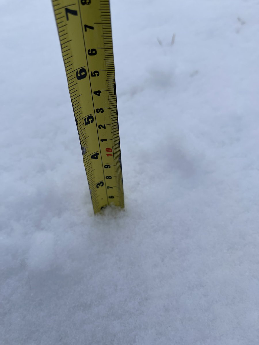 HouckisPokisewx's tweet image. 5cm of snow west of Brooks #abstorm