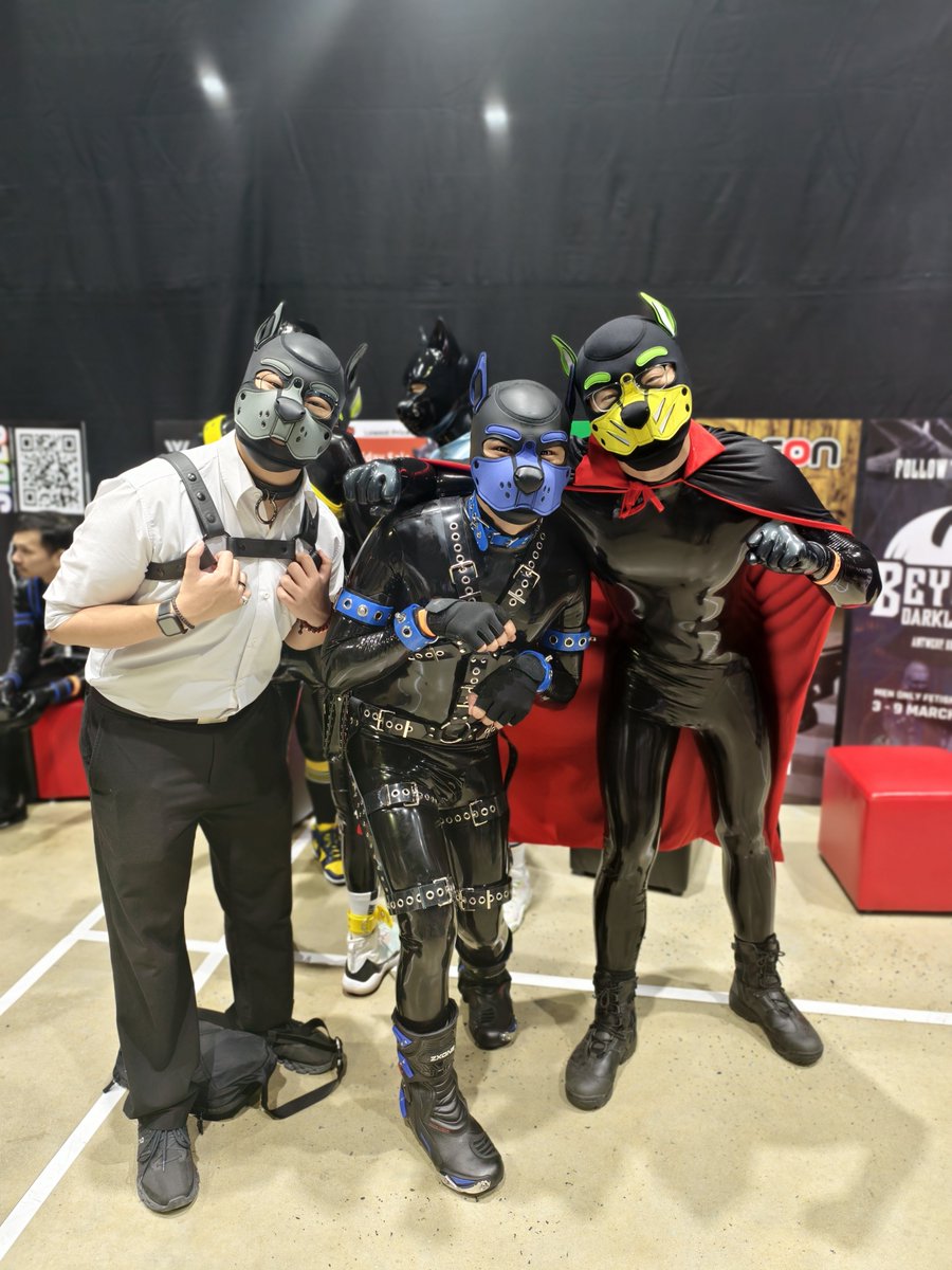 SomeoneFarAway ➡️ 14 April Songkran @ Silom Street tweet media