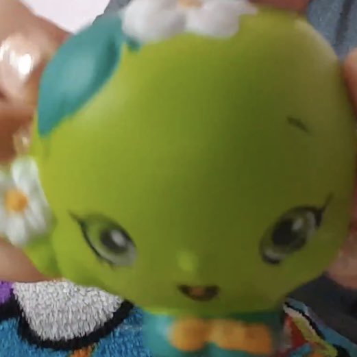 scarysweetdolls's tweet image. speaking of shopkins stuff i miss… i used to make squishy videos with my friends &amp;amp; im so glad i documented having these shopkin squishies 😭 i ended up giving a bunch of my squishies to my friend including these &amp;amp; i still miss them so much 😞 they were so squishy