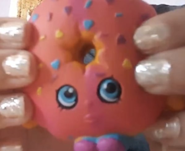 scarysweetdolls's tweet image. speaking of shopkins stuff i miss… i used to make squishy videos with my friends &amp;amp; im so glad i documented having these shopkin squishies 😭 i ended up giving a bunch of my squishies to my friend including these &amp;amp; i still miss them so much 😞 they were so squishy