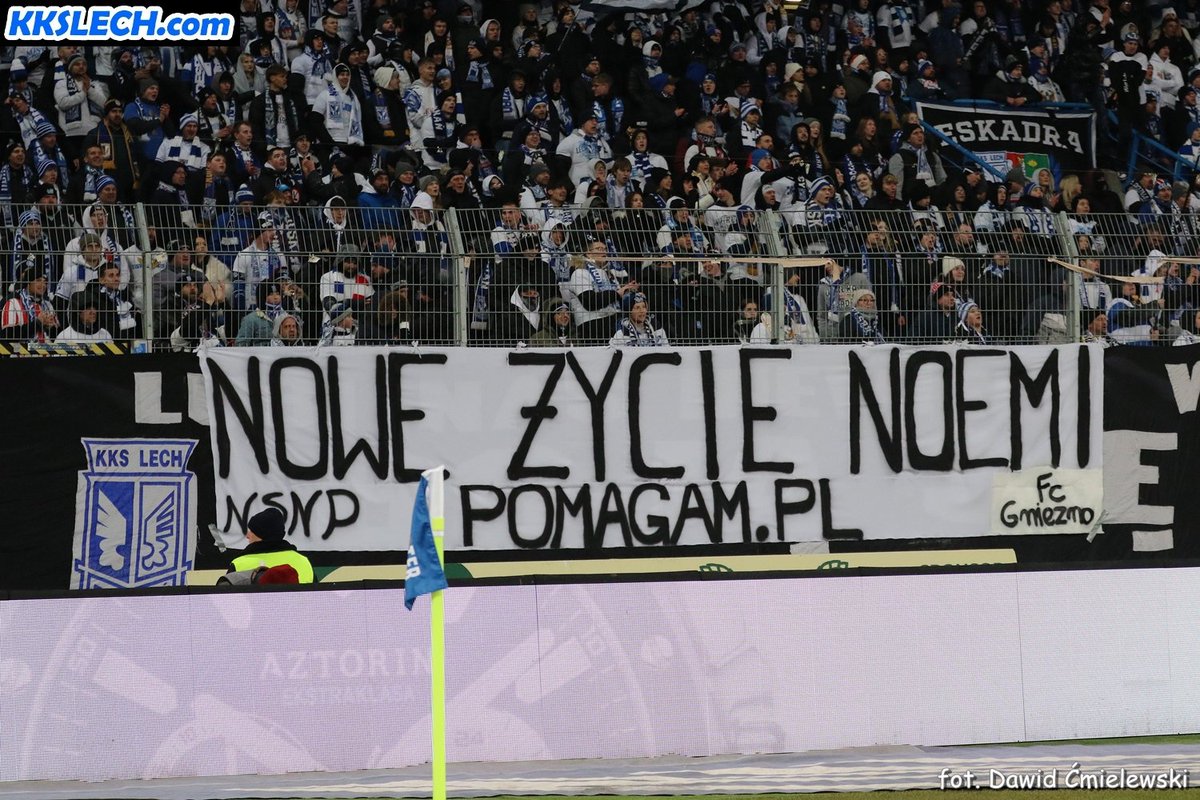 Hej Wiara, nie tylko z Lecha Poznań!
Mam nadzieję, że ten transparent też wywoła takie poruszenie. Zróbmy razem coś dobrego  i pomóżmy małej kibicce Kolejorza - Noemi - w walce o nowe życie 💙
Link do zbiórki: pomagam.pl/an7nwf

📷 Dawid Ćmielewski / kkslech.com