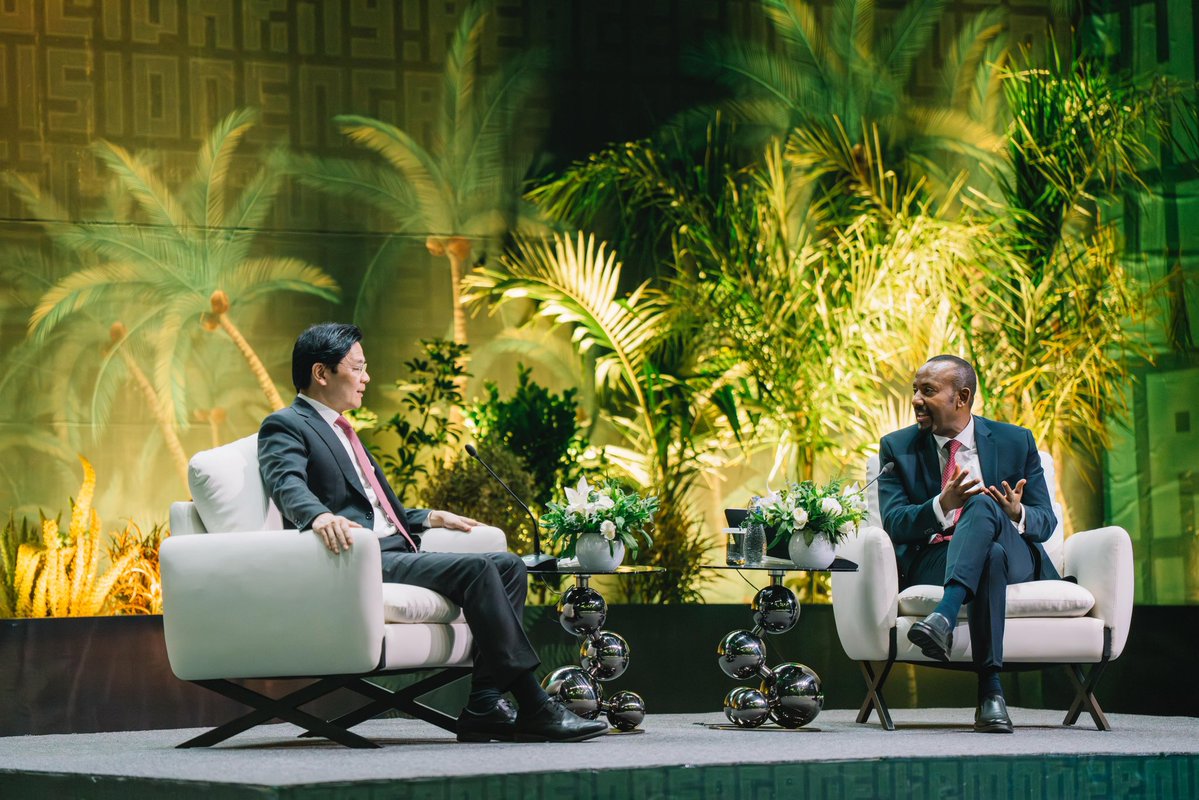 PMEthiopia's tweet image. Leaders’ fireside chat on nation building governance, leadership, economic transformation and geopolitics. 

@AbiyAhmedAli 
@LawrenceWongST 

#PMOEthiopia