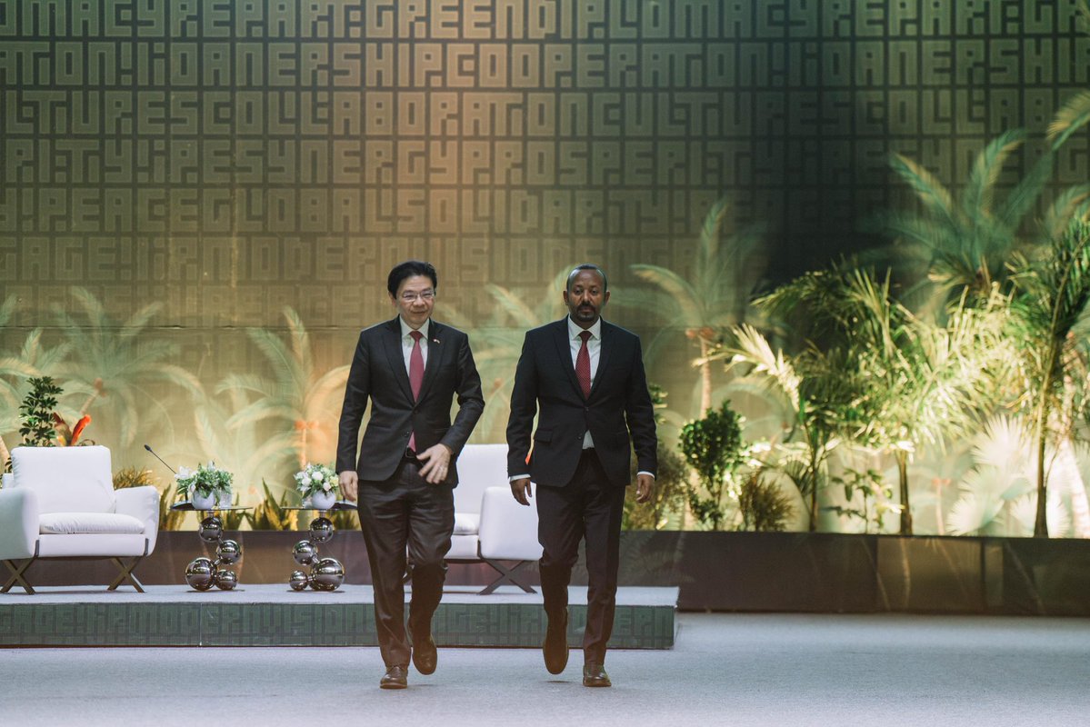 PMEthiopia's tweet image. Leaders’ fireside chat on nation building governance, leadership, economic transformation and geopolitics. 

@AbiyAhmedAli 
@LawrenceWongST 

#PMOEthiopia