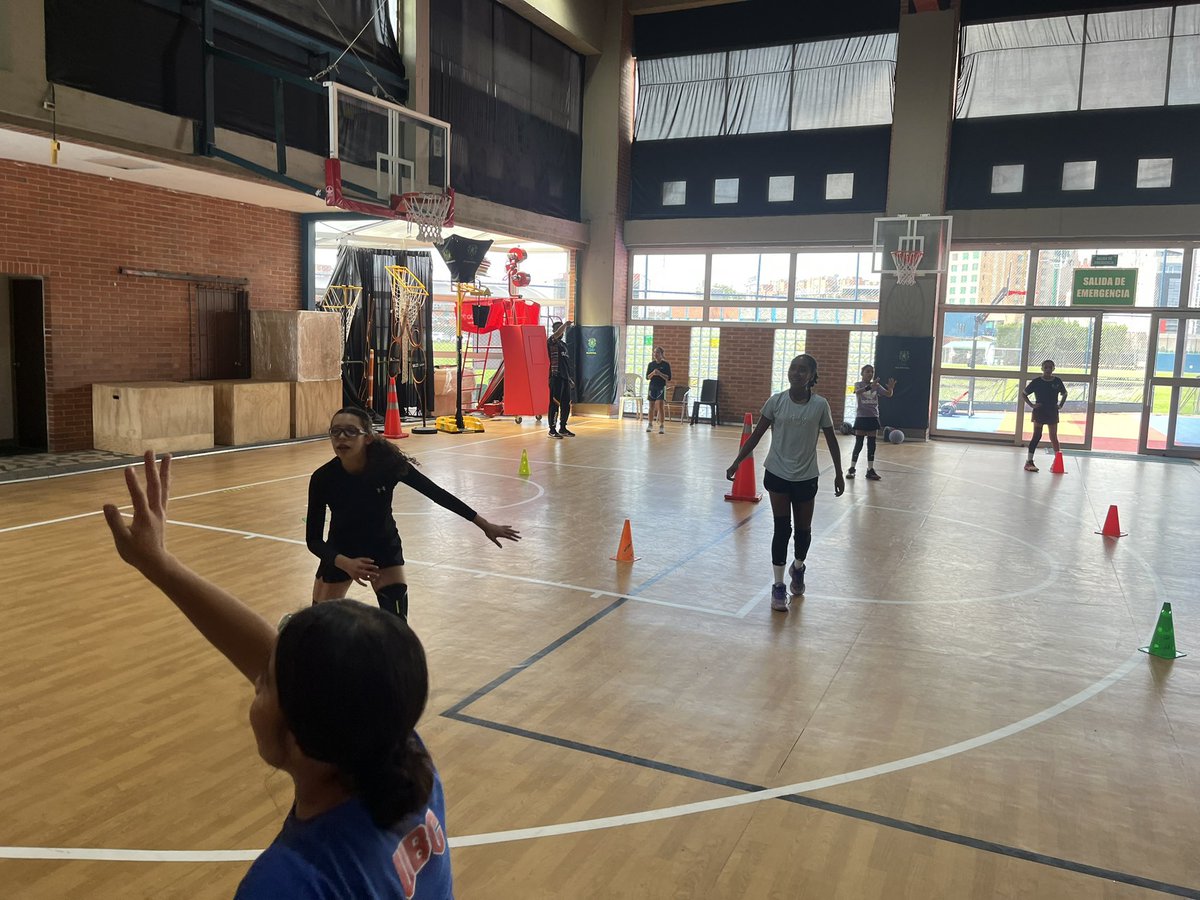 dacbasket's tweet photo. BASKET D+ en Bogotá 🇨🇴
Club UBC , Entrenamientos y reclutamiento Sub13 rama femenina. https://t.co/Ivfx7wjZv0