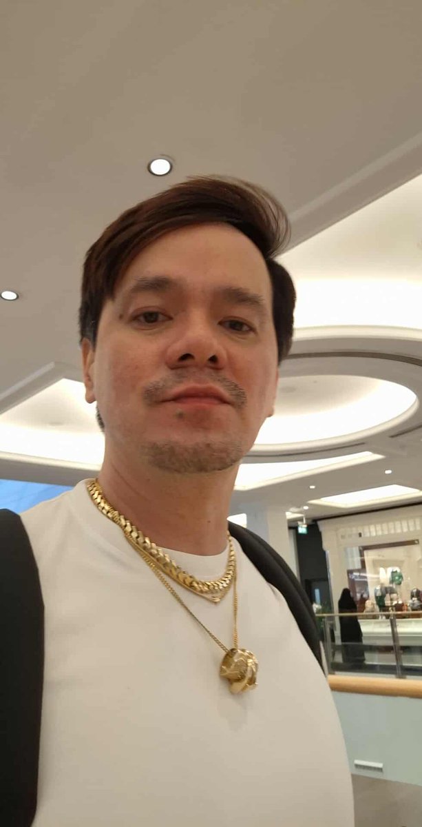 DAKS tweet media