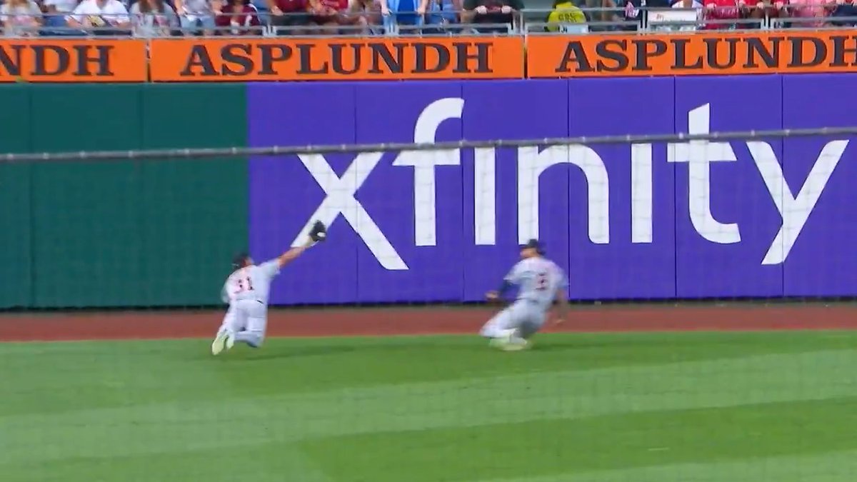 Top Plays of 2025: No. 66

Riley Greene goes full extension for the backhanded snag! 