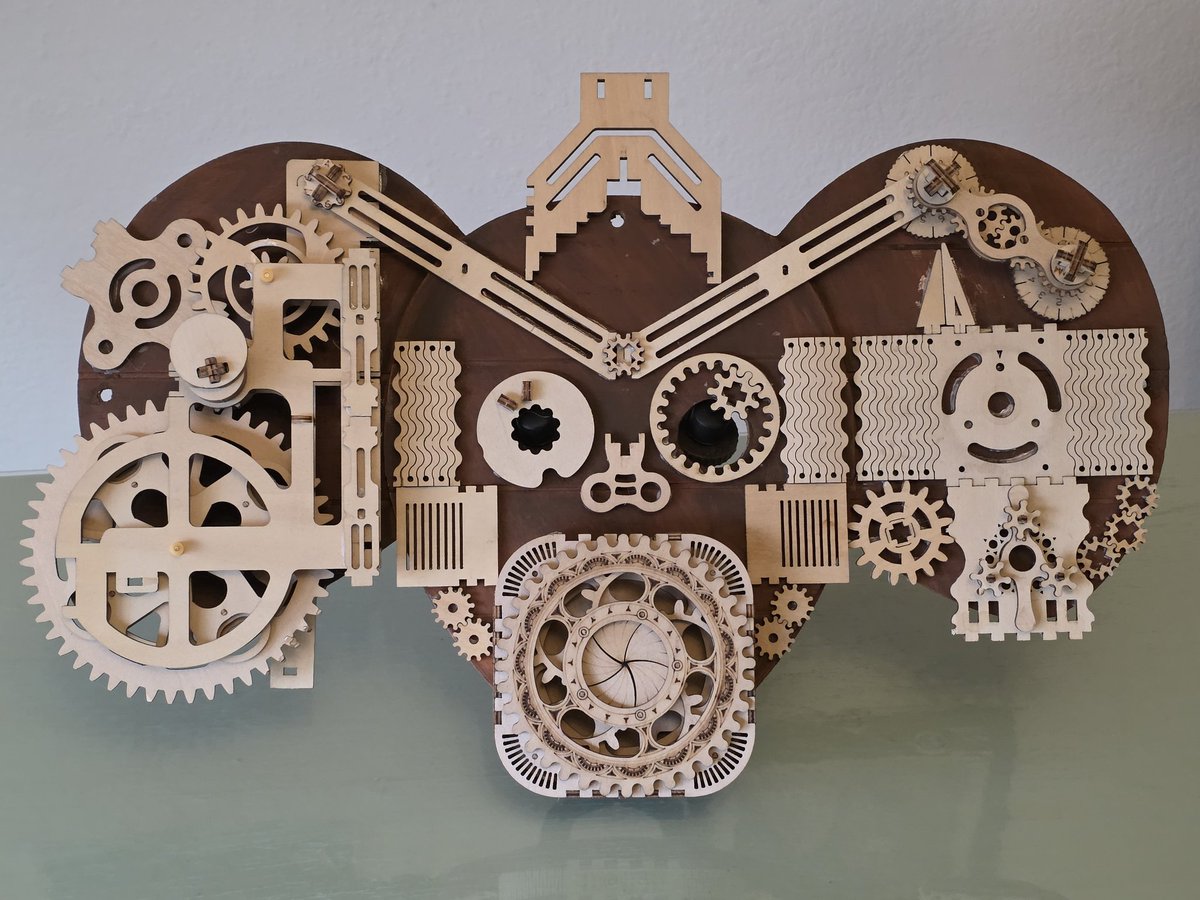 Thank you to <a href="/MetaMoshi/">Moshi</a> for his utterly awesome sculptured mask creation, which I received today, perfectly packaged and shipped. Moshi's 'Relinquish Self' companion poem on Objkt is in the thread. 🖤🖤🖤🫶