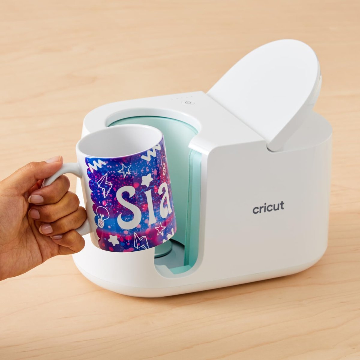 SmartGadget_Ins's tweet image. When you realize your coffee mug can finally match your personality… 📷📷

Cricut Mug Press said: “Let’s get creative, bestie! 📷📷