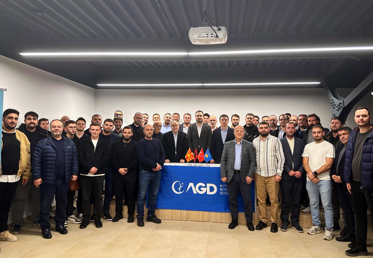 “İslâm korkakların değil, cesur ve atılgan Müslümanların omuzlarında yükselecektir!” —Aliya İzzetbegovic

Balkan Ülke Temsilcileri Eğitim Toplantımız hatıra fotoğrafı çekimi ile nihayete erdi.

———

“Islam will rise not on the shoulders of the fearful, but on those of brave and