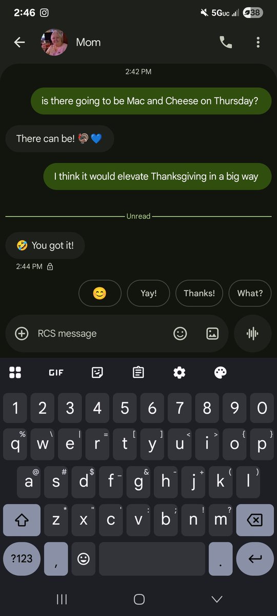 not me, a fully employed 31 year old who contributes nothing to holiday meals at moms house, demanding a specific dish be served at Thanksgiving 🤣