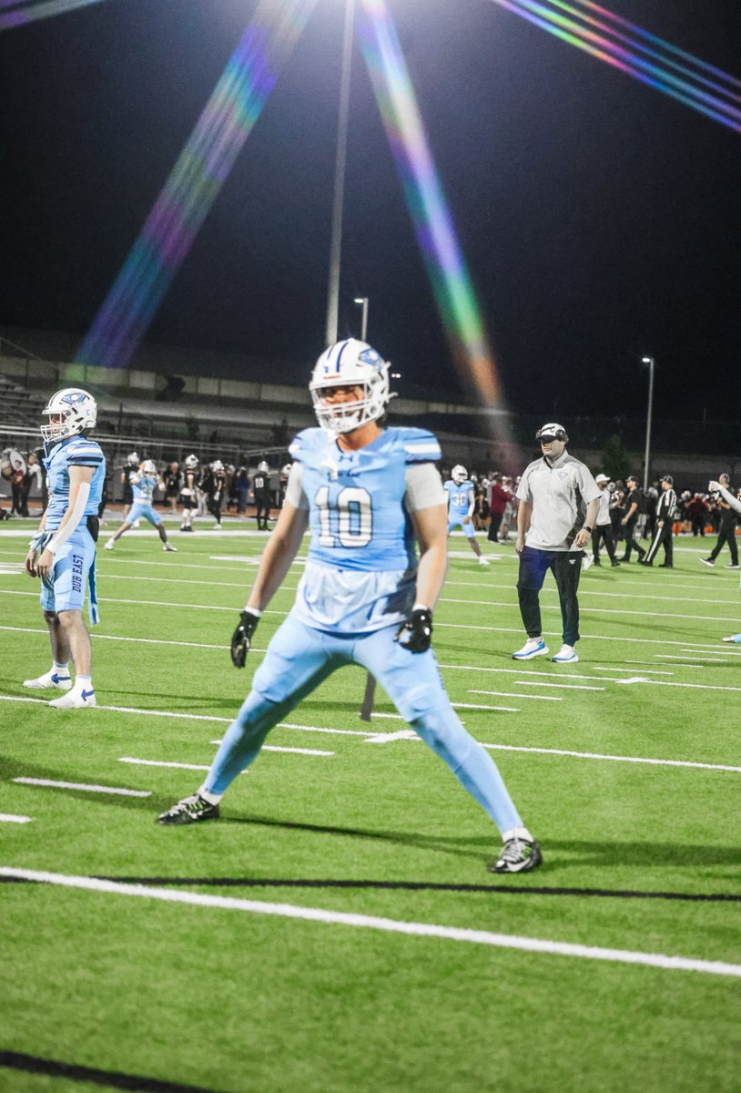 Senior highlights 
11 games played (7 games fully played)
47 tackles
14 tfl 
5 sacks
1 pick 6
⭐️district 9-6a MVP⭐️
<a href="/CoachWyattJ/">Jordan Wyatt</a> <a href="/CoachJayRose/">Jay Rose</a> <a href="/CoachMarcusGold/">Marcus Gold</a> <a href="/WERaiderFB/">Wylie East Raiders Football</a> 

hudl.com/profile/197320…