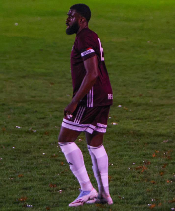 DARRYL SIAW JOINS KINGSTONIAN! 
Experienced defender Darryl Siaw joins from AFC Croydon Athletic. 
Darryl has Farnborough, Walton &amp; Hersham and Three Bridges amongst former clubs and will be straight into the squad for tomorrow night at BroadBridge Heath.
A big thank you to Danny