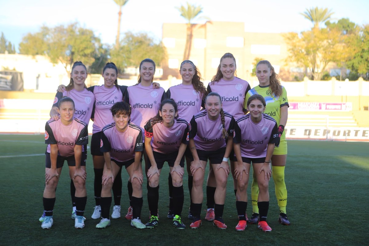 Para presumir y dar lecciones de valores, hay que tenerlos y demostrarlos.

Orgulloso de mi equipo siempre. 🩷🩷