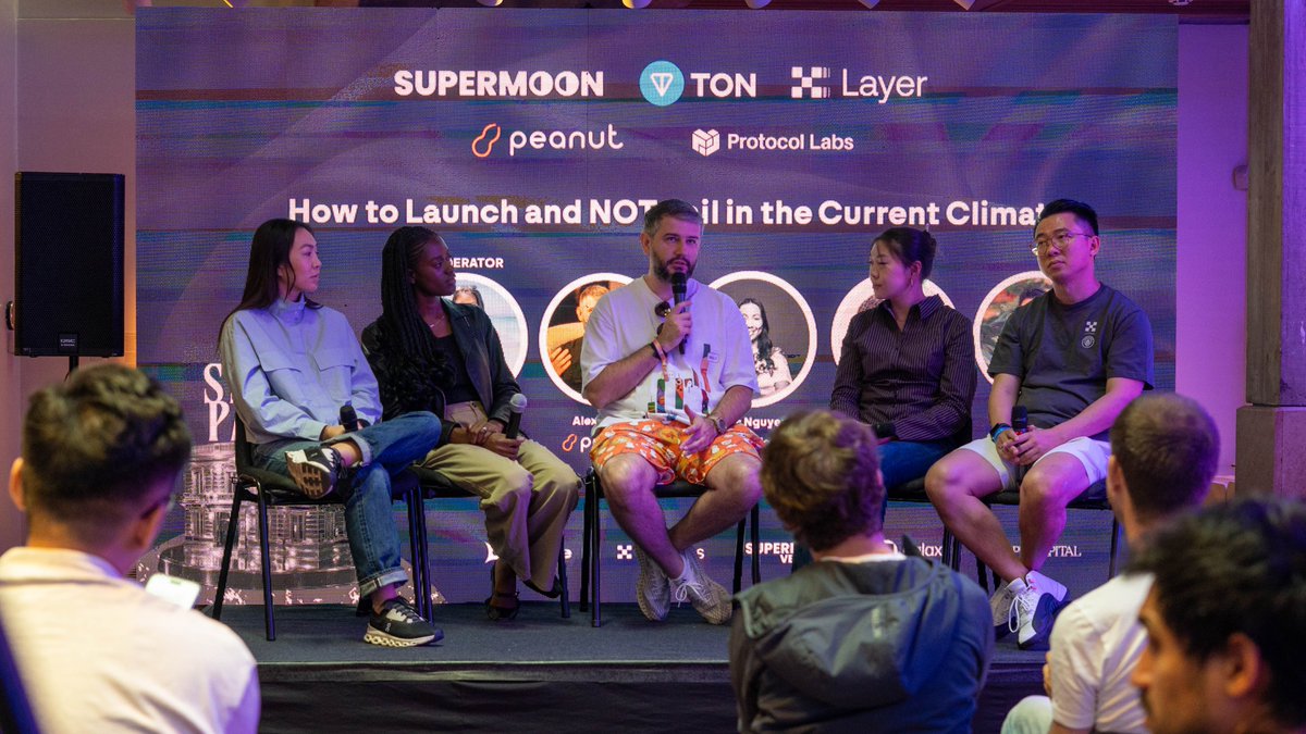 Supermooncamp's tweet image. Devconnect Argentina was a full week for us. 
From early pitch days and hackathons to three packed events at the Xul Solar Museum, we met founders, supported builders, and expanded our connections in Buenos Aires
