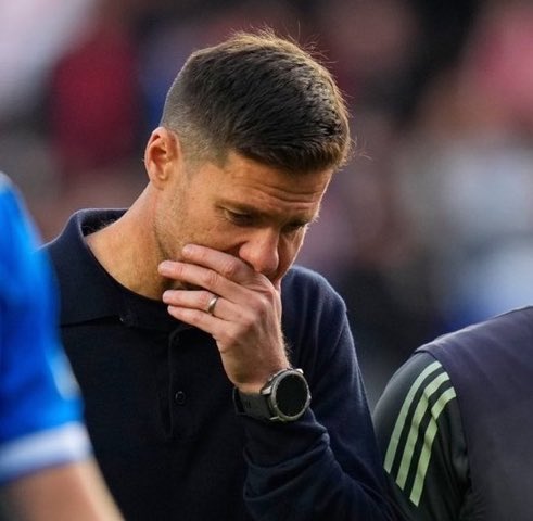 centregoals's tweet image. 🚨🚨| BREAKING: Multiple Real Madrid players now want Xabi Alonso FIRED.

Their relationship with the coach is BROKEN.

Some IMPORTANT club executives now believe it&apos;s NECESSARY to fire him. 😳👋

[@JorgeCPicon via @theMadridZone]