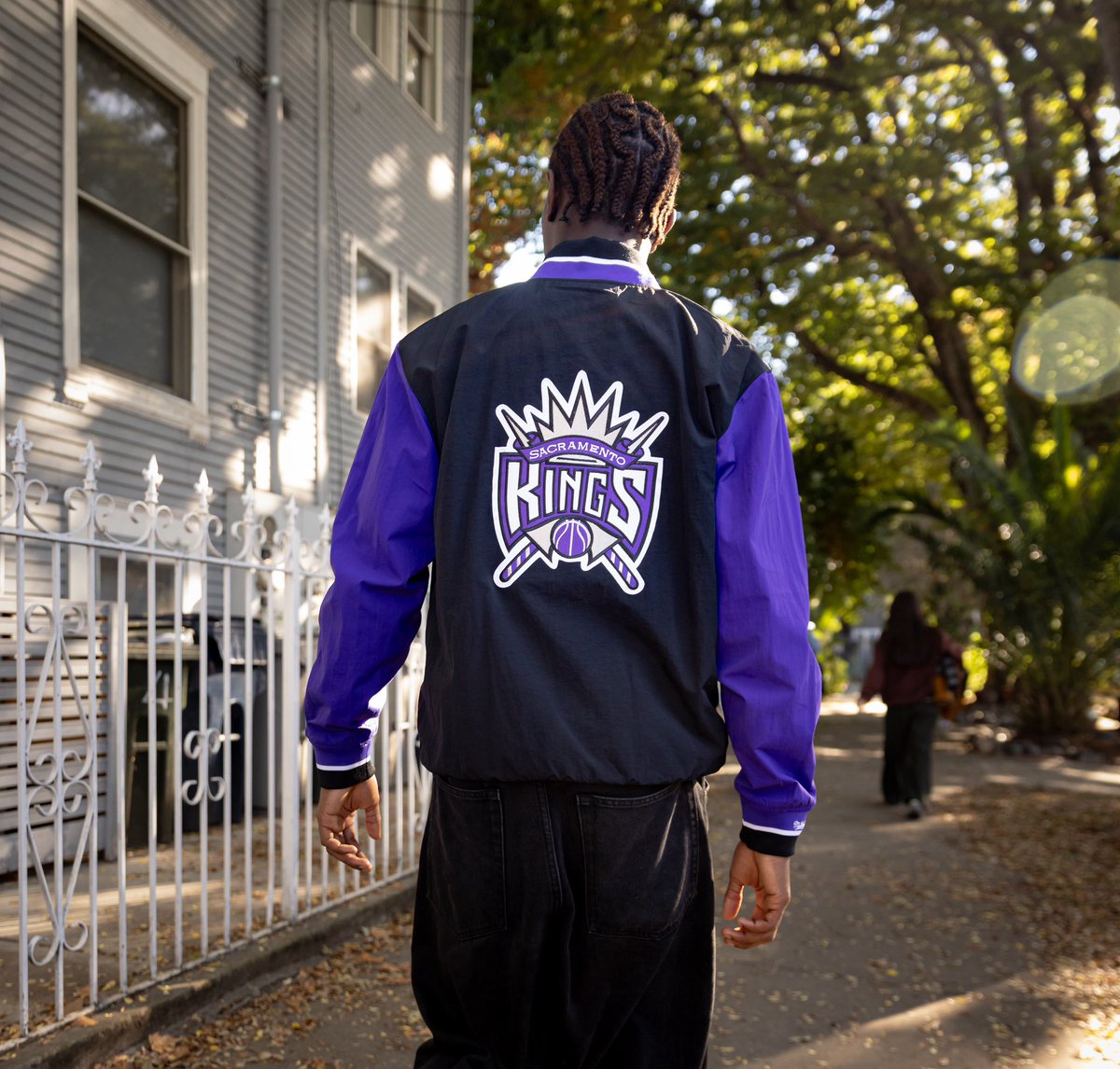 KingsTeamStore's tweet image. 🗣️Psssst - BLACK FRIDAY deals are LIVE!

 ➡️Score BOGO 60% Off Hoodies, Jackets and Outerwear! 

⏰Ends Tuesday, Nov 25 at 11:59pm

Shop Now: Kingsteamstore.com