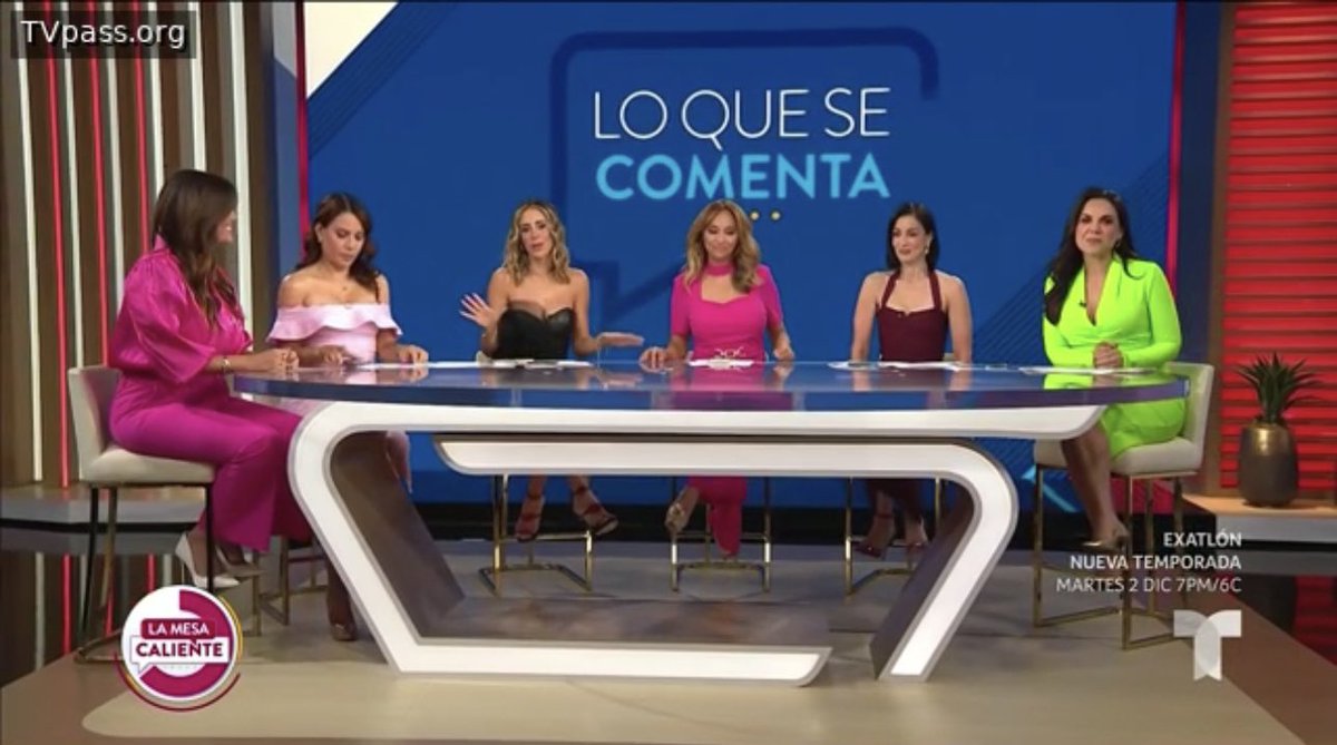 #LaMesaCaliente está hoy super interesante con <a href="/Cris_Porta/">Cristina Porta 🤍</a> de nuevo, que alegría volver a verla en el programa #teamporta