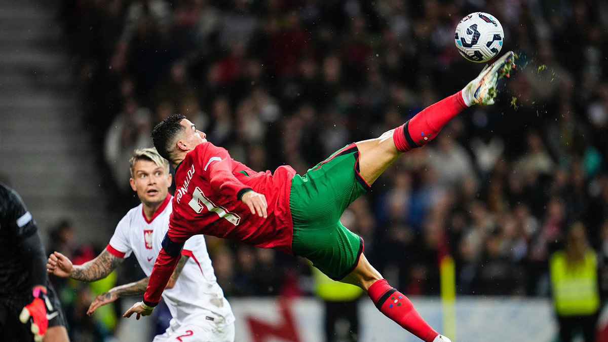 ForcaBody's tweet image. ماهي الأقرب لك عاطفيا ؟