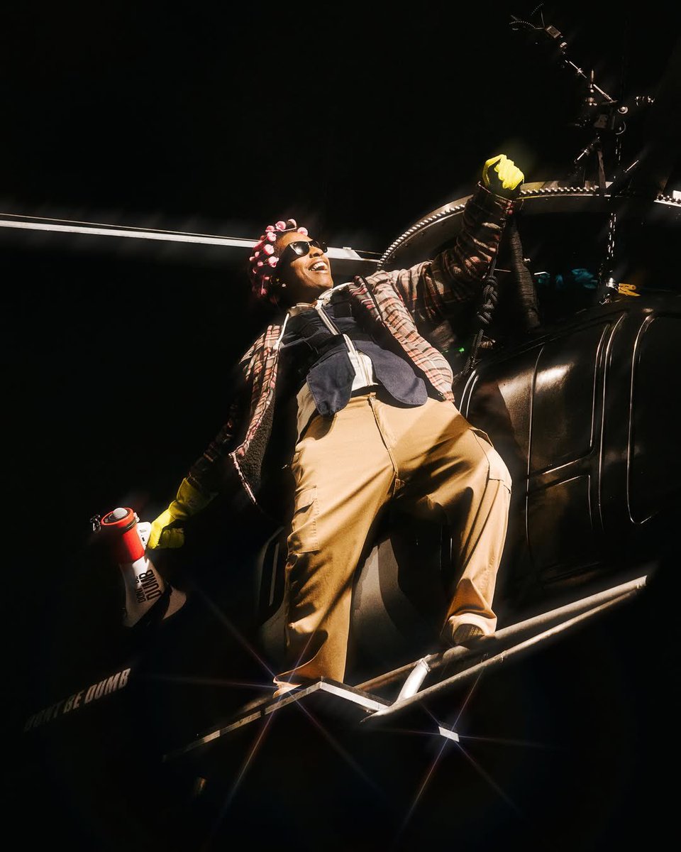 awgecentral's tweet image. THEY GOIN’ CRAZY AT MY $HOWS