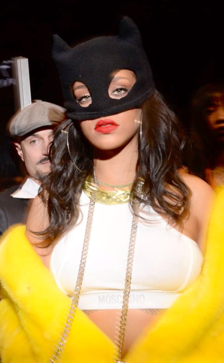 neviiboi's tweet image. 🐈🐣🐾