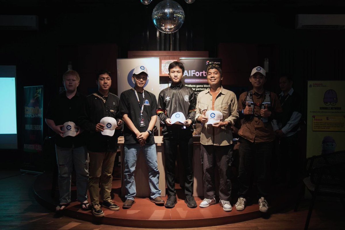 Creatorxng's tweet photo. We're pleased to announce the successful completion of our second (KOL) meetup in Indonesia! A sincere thank you to all participants for attending and  contributing to the event's success.
#creatorX https://t.co/nav0HZGCh5