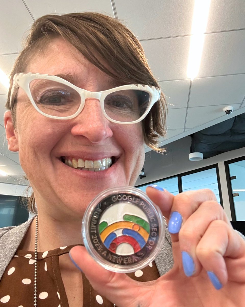 TechTrendInc's tweet image. We&apos;re grateful our work lets us think on the go! ☕

 Whether it’s during a rooftop chat or a coffee break, we problem-solve in the way that works for us. 

#Teambonding #Teamwork  #LifeAtTechTrend