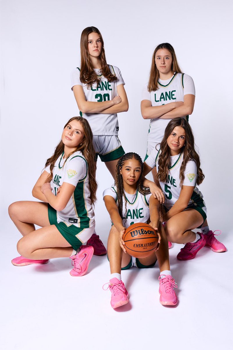 Thanksgiving Tournament Recap 🦃🏀

Game 1 vs York:
Vega 20 pts • 9 rebounds• 11 steals
Scarlett 10 pts • 6 rebounds