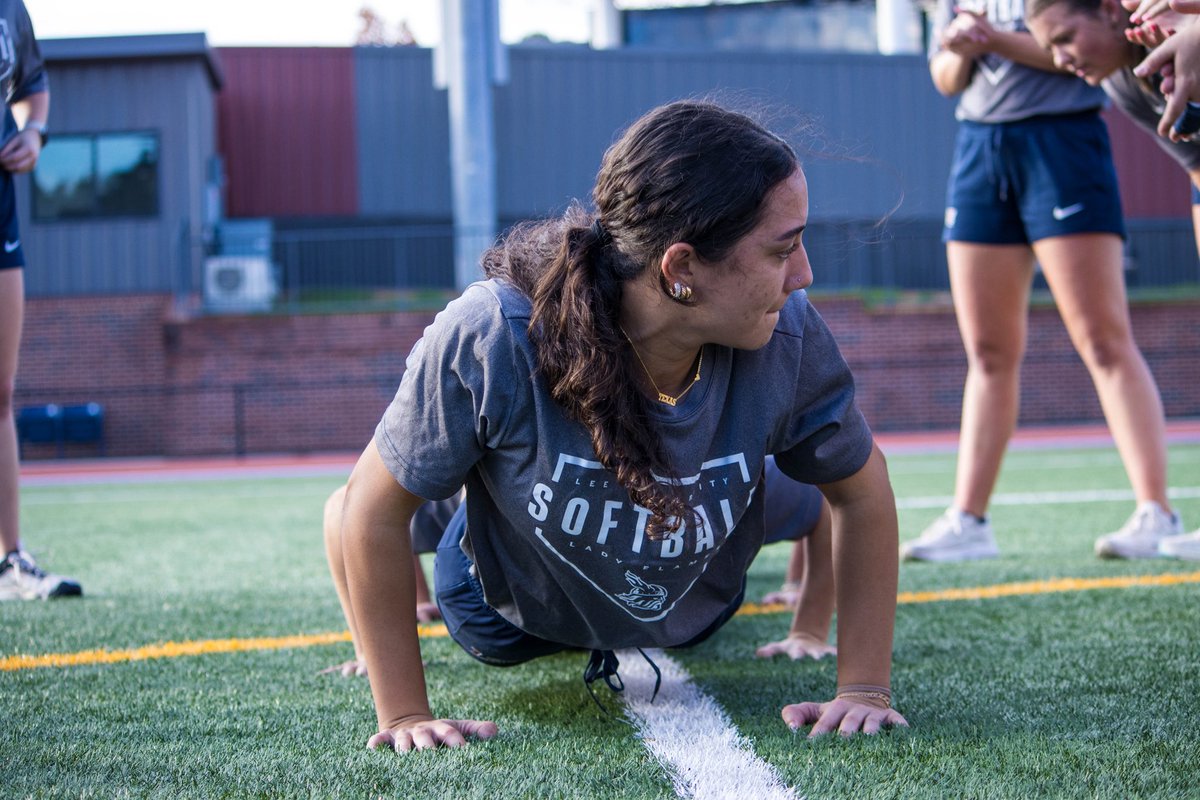 Lee Univ Softball tweet media