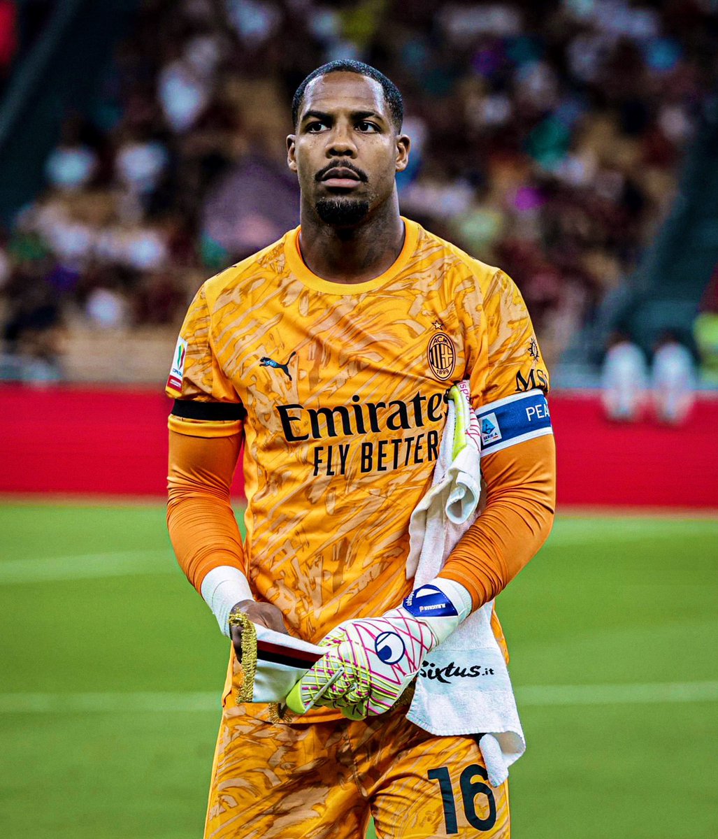 Sleeper AC Milan tweet media