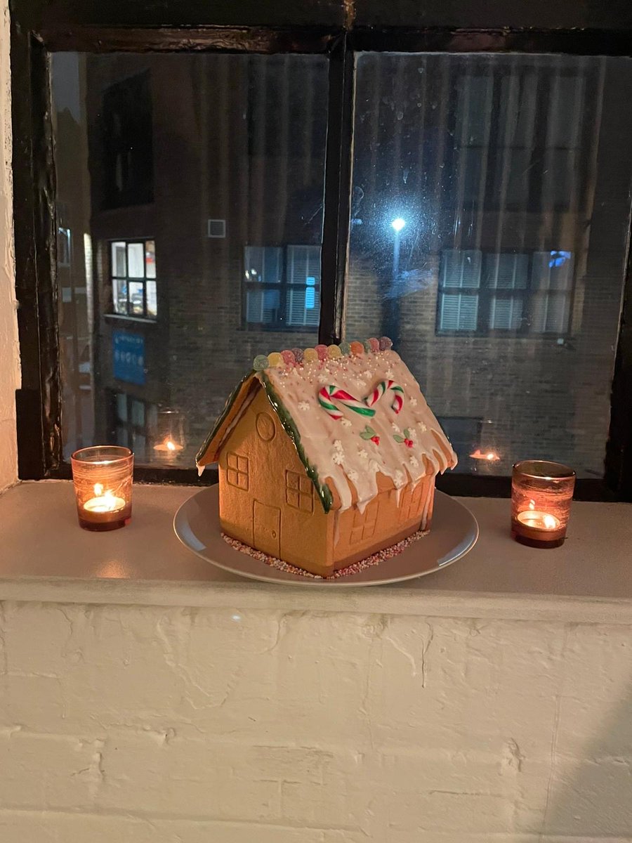 Ackroyd Lowrie tweet media