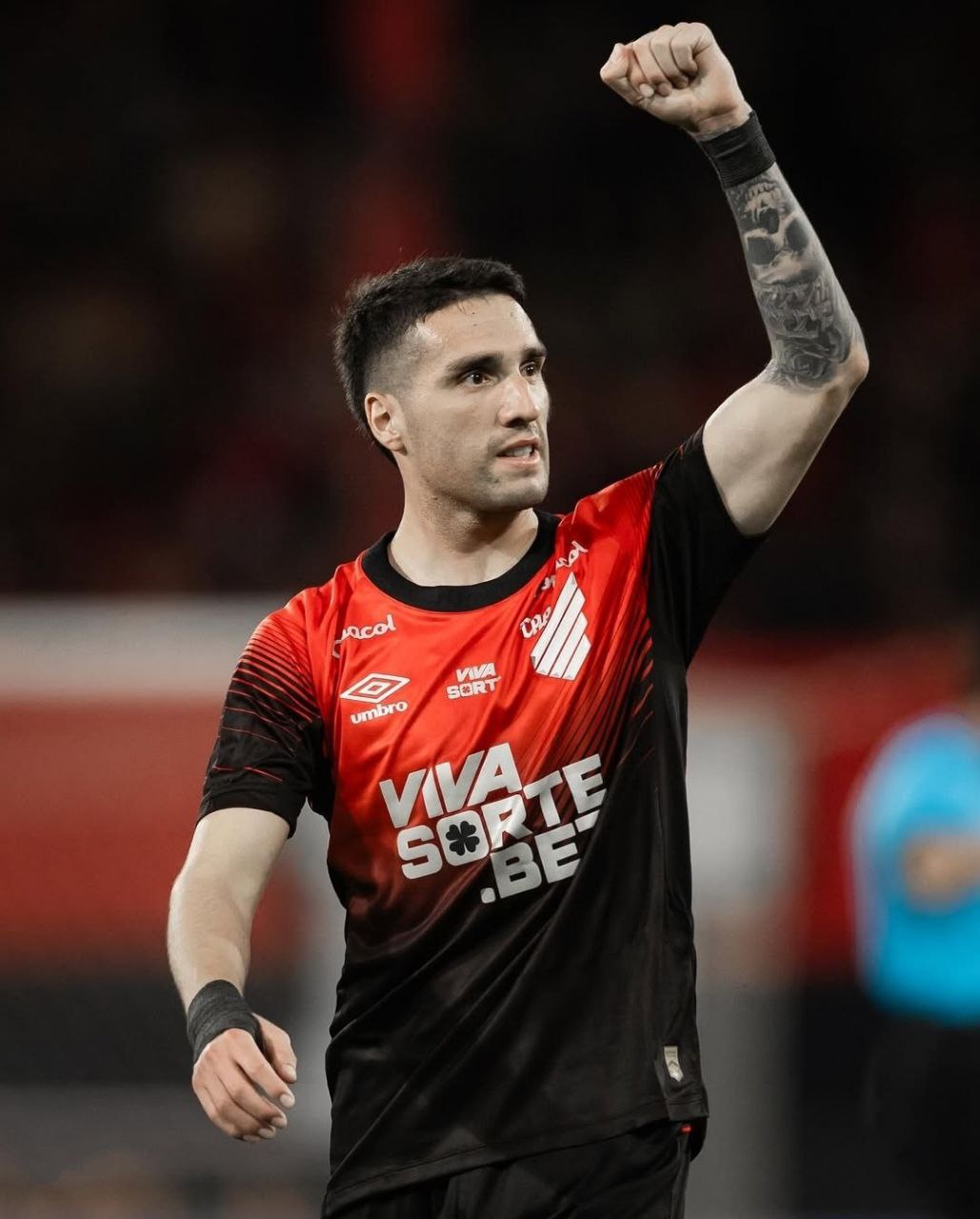 El futuro de Gastón Benavídez, luego de ascender con Paranaense • Canal C