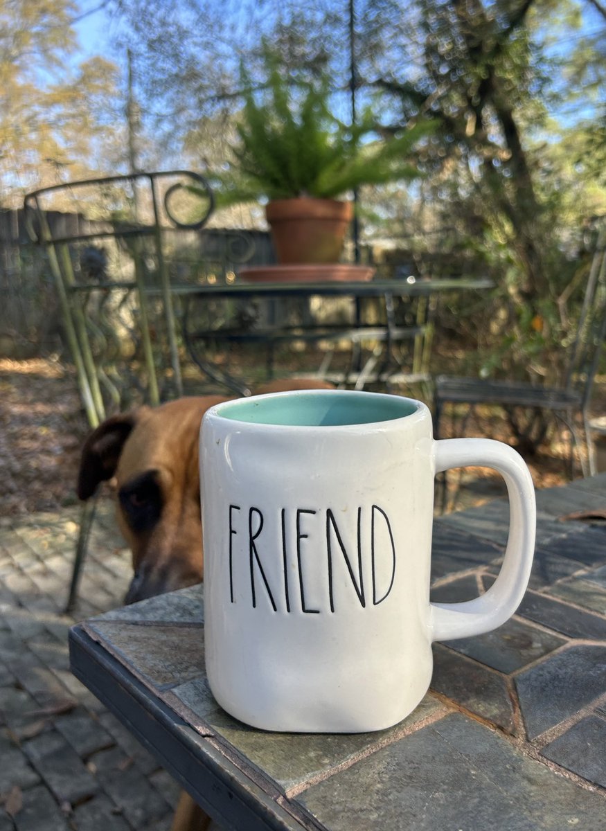 JaggardTech's tweet image. Love when Monday mornings are slow and easy like a Sunday morning! Happy Thanksgiving Week! 
💙🍁☕️ 🐶 🏈 🧡