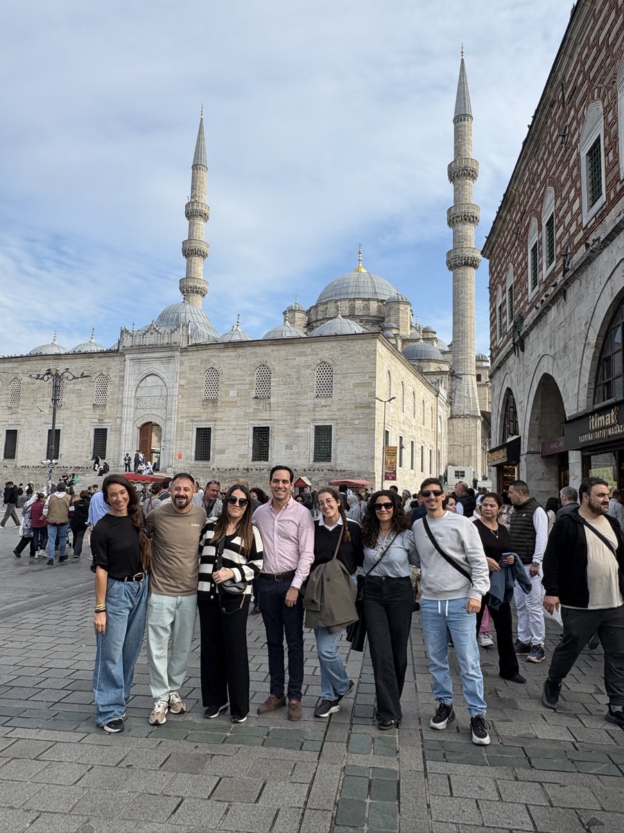 🚍✨Los alumnos del Programa Superior de CONFEBUS han visitado la fábrica de Mercedes-Benz y Setra en Estambul, conociendo de primera mano la innovación en la construcción de autobuses.
Una experiencia formativa única. #DaimlerBuses <a href="/ESICMadrid/">ESIC Madrid</a> 
👉 confebus.org/publicaciones/…