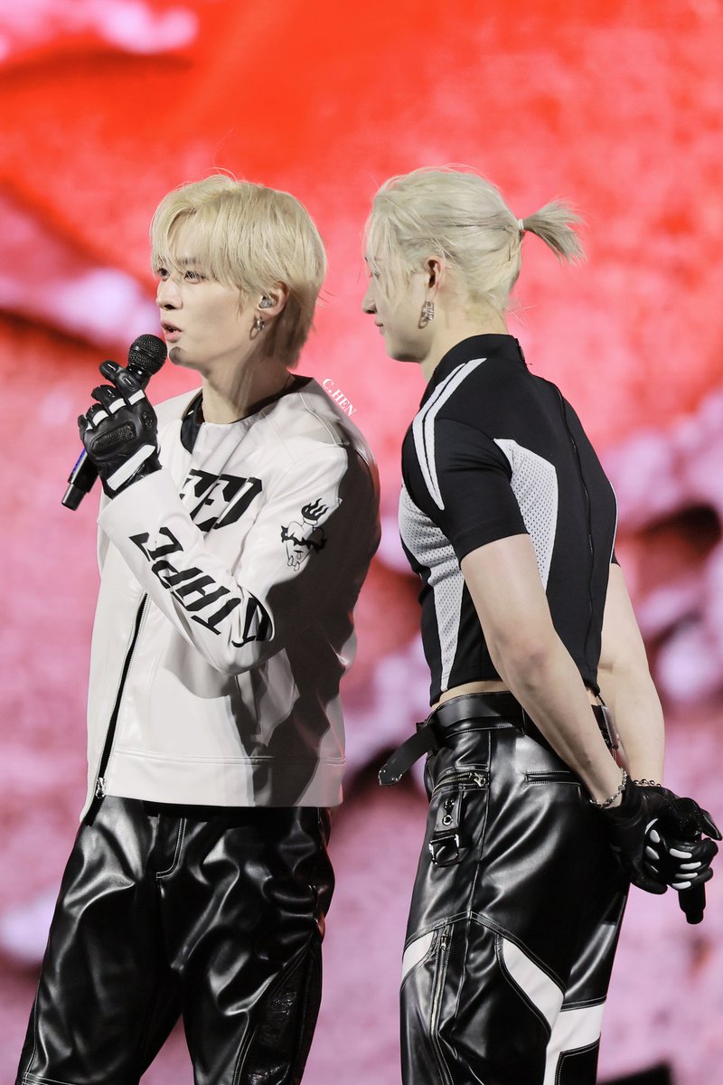 knowinnehc's tweet photo. 251019 | dominATE:celebrATE
🐺🐰❤️🔥❤️🔥❤️🔥❤️🔥
#BangChan #LeeKnow
#chanknow #minchan #chanho #찬밍 #燦旻 https://t.co/2sfUA0l6Zj