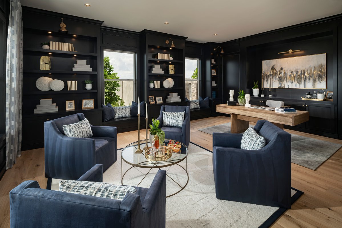 tollbrothers's tweet image. Elevate your holiday party experience with decor that highlights your home&apos;s most stunning spaces. 

Explore our holiday decoration guide to transform your favorite interior spaces for upcoming festivities: bit.ly/437Btj6