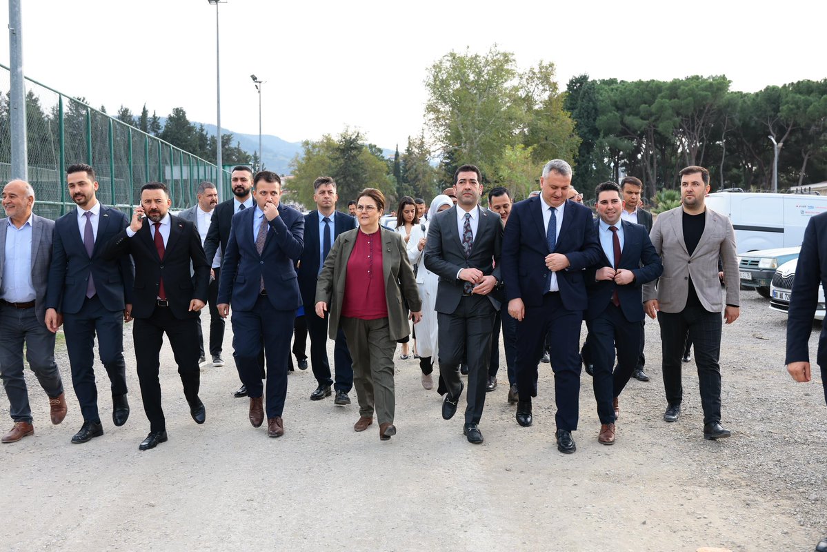 deryayanikashb's tweet image. 📍 Düziçi Adalet Sarayı

İl Başkanımız Sn. Mehmet Sadi Binboğa, Düziçi Kaymakamımız Sn. Kadir Yurdagül, Düziçi İlçe Başkanımız Sn. Turgut Kararmaz, Bahçe İlçe Başkanımız Sn. Zübeyir Kılıç, Düziçi Belediye Başkanımız Sn. Mustafa İba ve teşkilatımızla birlikte, tamamlanmak üzere…