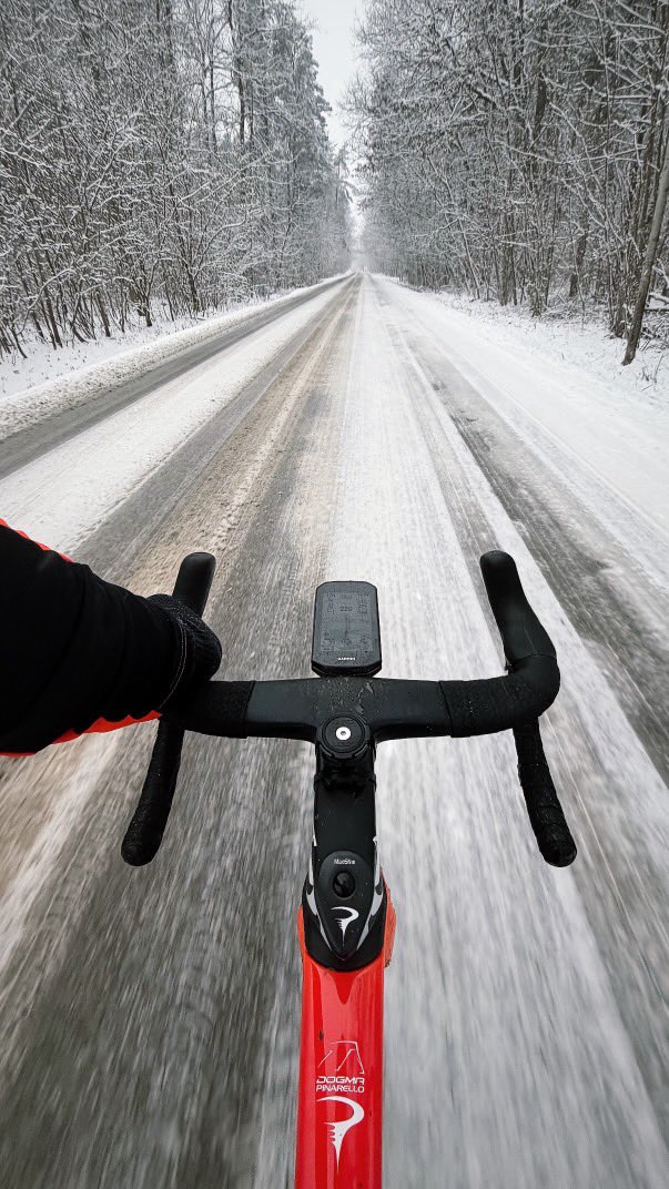 Time to turn winter into my training partner ❄️ <a href="/INEOSGrenadiers/">INEOS Grenadiers</a>