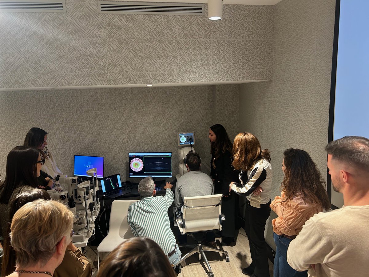 COOOAndalucia's tweet photo. ... dispuestos a ampliar sus conocimientos sobre esta rama de la optometría.

Agradecemos a Topcon la colaboración en esta acción formativa cediendo los equipos utilizados durante el desarrollo de las jornadas. https://t.co/YwjfCretdb
