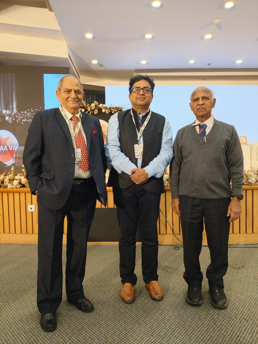 ESSO_NCESS's tweet photo. Contd..
science meets geopolitics, strengthening India’s voice in the Arctic–Antarctic arena. ❄️✨
#SaGAA2025 #NCESS #MoES #ArcticAntarctic #LeadershipMeet #ClimateScience #PolarLeadership #ScienceDiplomacy #IceToInsights #EarthSystemScience #IndiaInPolarRegions https://t.co/8Ao1tg9t3k
