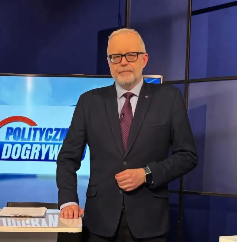 📣 Szanowni Państwo, 

☝️Dziś o godzinie 1️⃣7️⃣:4️⃣5️⃣ będę gościem audycji #PolitycznaDogrywka w #TVP3Łódź, a rozmowę poprowadzi redaktor #MarekKrzciuk 📺‼️

☝️Będziemy rozmawiać o bieżących sprawach politycznych ➖ serdecznie zapraszam do oglądania 😊💬