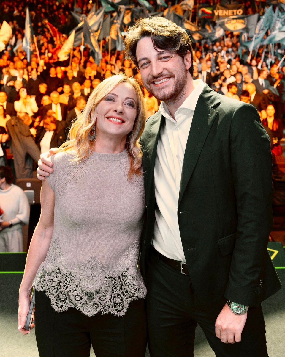 Alberto Stefani sarà il nuovo Presidente della Regione Veneto.
Una vittoria frutto del lavoro, della credibilità e della serietà della nostra coalizione.
A lui vanno i miei complimenti e i migliori auguri per le sfide che lo attendono.

Congratulazioni anche ad Antonio Decaro in