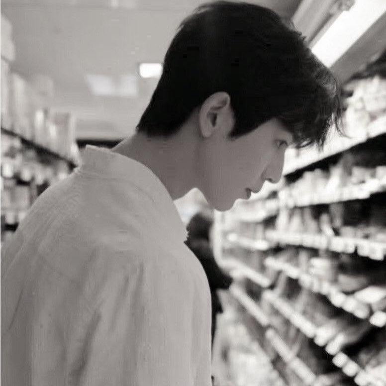 ⠀⠀⠀ 
  ⠀⠀⠀