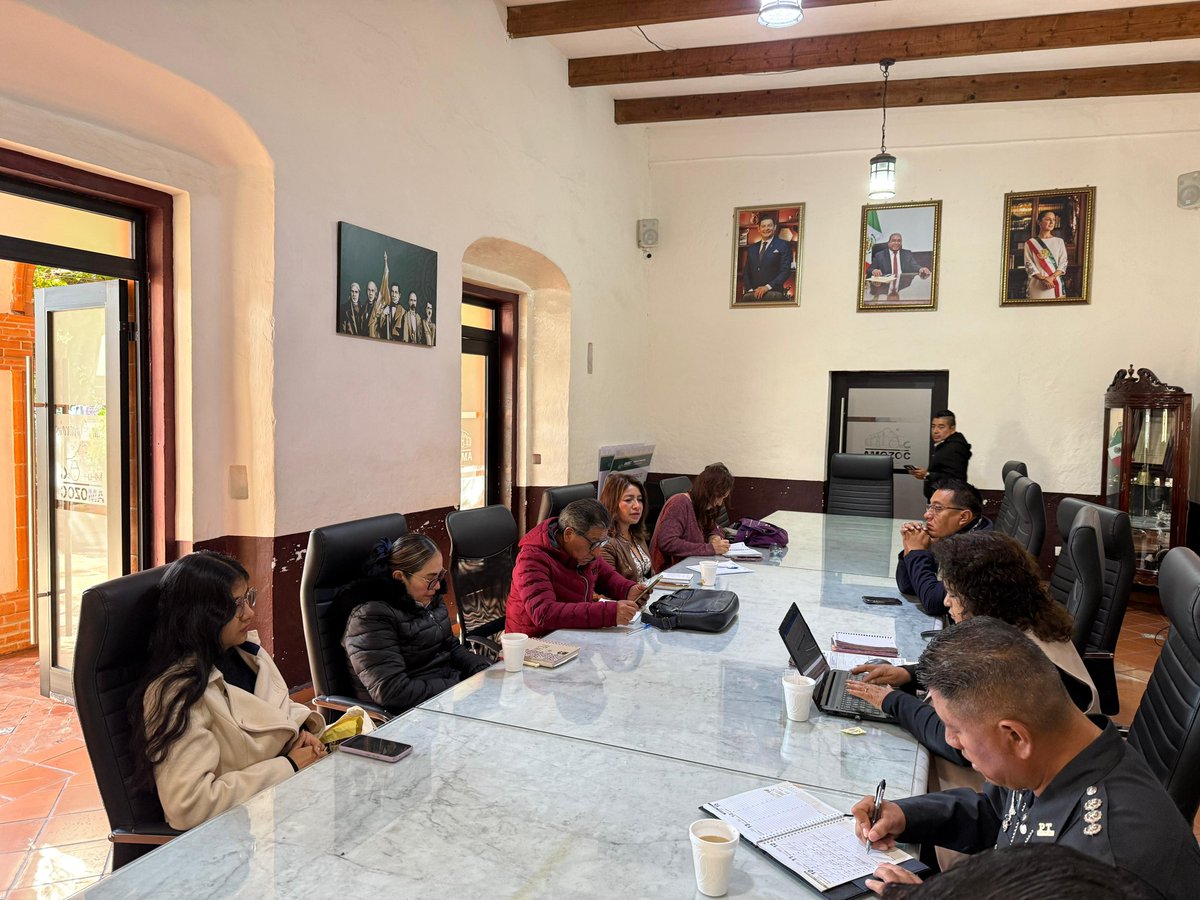 SICOMAmozoc's tweet image. 🫡 #SICOMAmozoc participa en la vigésima segunda reunión interinstitucional de la #Microrregión17, donde las dependencias estatales y municipales acuerdan acciones en favor de la ciudadanía. 🏙️