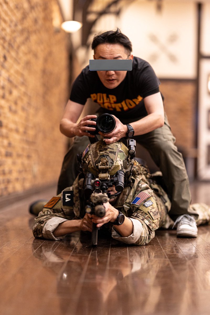 TSHIM31's tweet image. とんとんさんと蓮華さんいたら大体ふざけてる