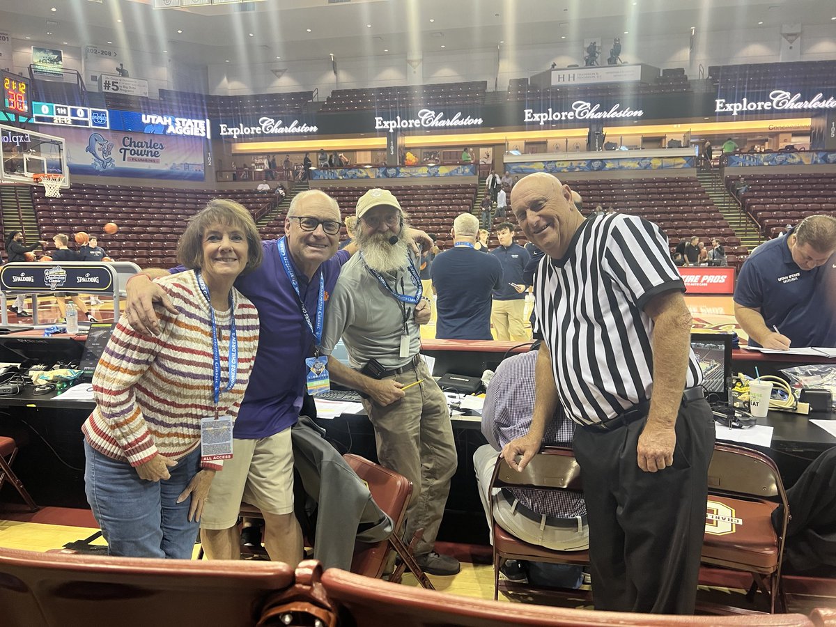 TonyCiuffo2's tweet image. What a weekend for @ClemsonMBB in Charleston. It was a blast.