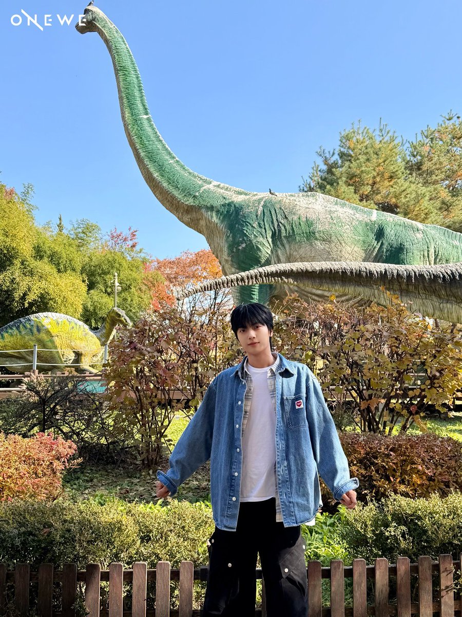 OneweColombia's tweet photo. [#WE_SPACE]

💜 KANGHYUN 
DAY DETRÁS 💜

📸 https://t.co/HIBCdHmooW

#우리의_도파민_강현이의_UFO가_착륙한_날
#UFO_CHASER_KANGHYUN_DAY https://t.co/ZQK7lZp4LF