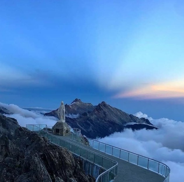 AramburuMorelia's tweet photo. Buenas noches desde la Estación de Pico Espejo...
Sierra Nevada, estado Mérida Venezuela 🇻🇪 
@giovannydinnuzzo... https://t.co/pnQZXDsA7d